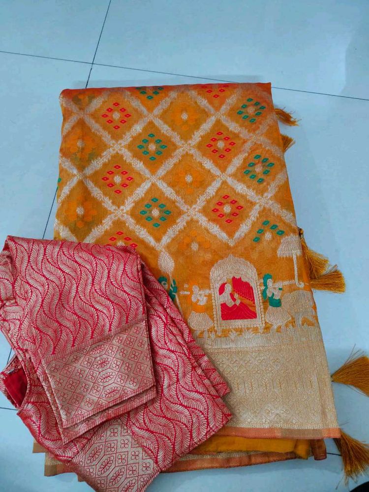 Banarasi Saree With Blouse