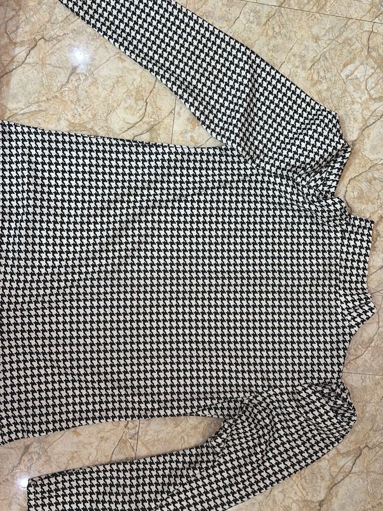 Korean Top