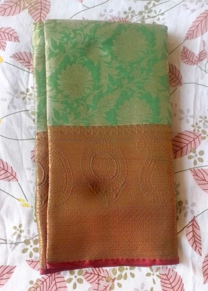 Smooth Banaras pattu saree