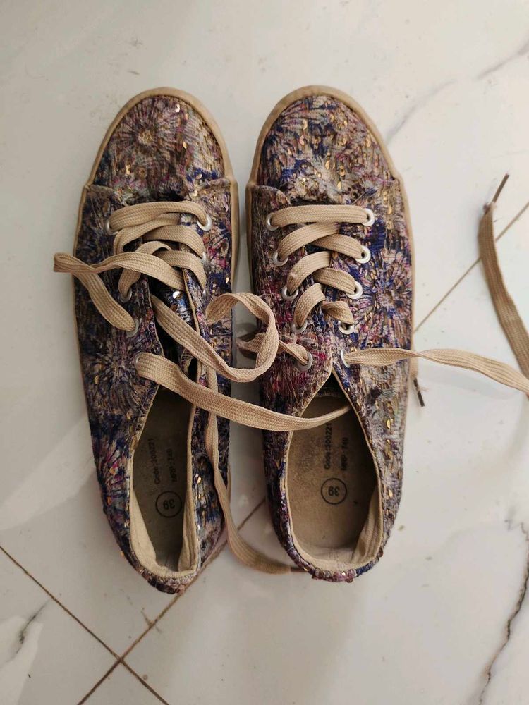 Casual Floral Sneakers(Good Condition)