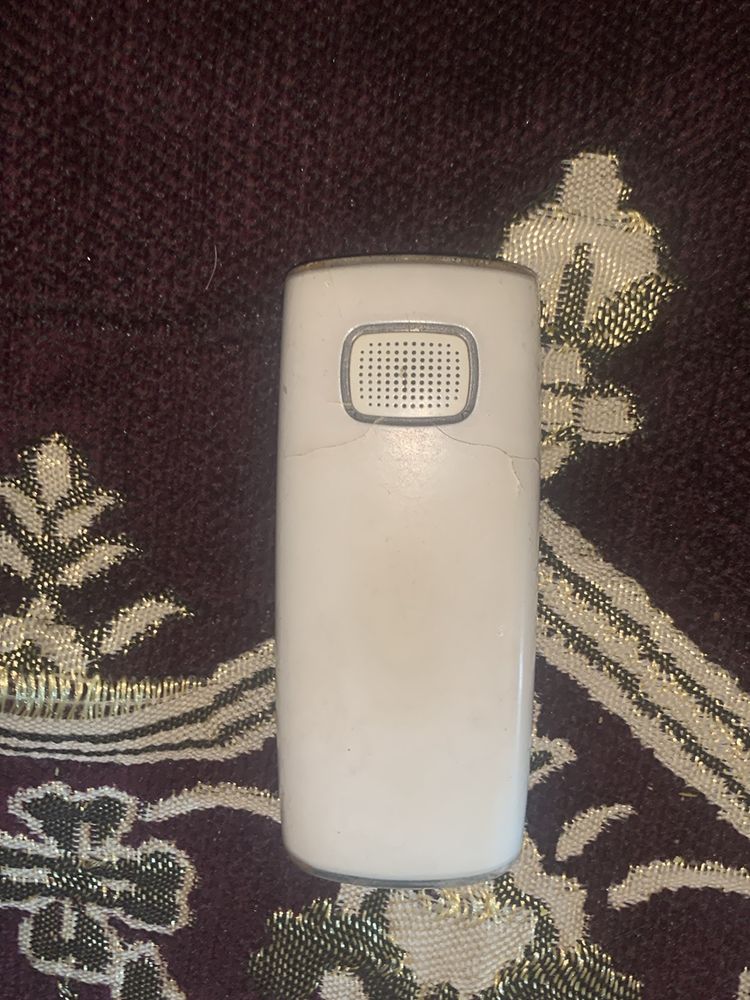 Nokia X1 phone