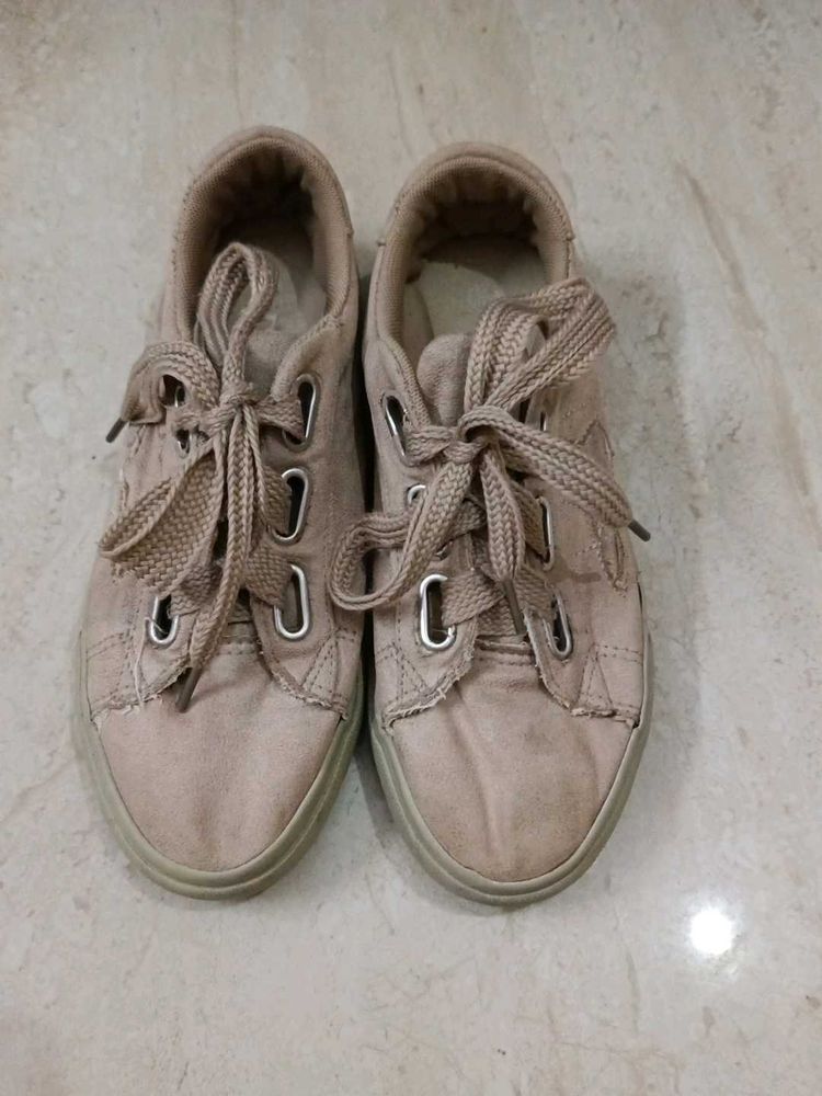 Casual Sneakers