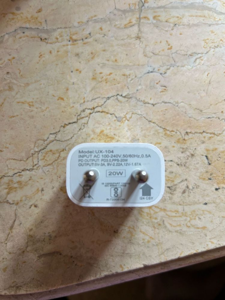 Apple Charging Kit With Free Cable Protector