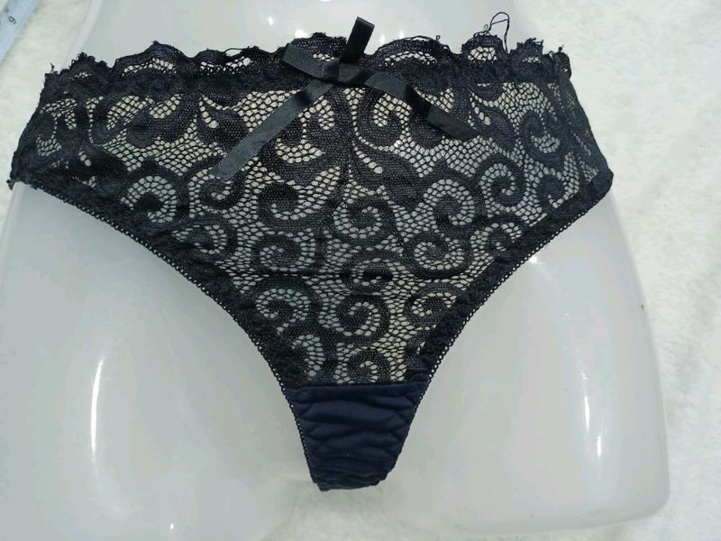 28 Riboon Look Panty