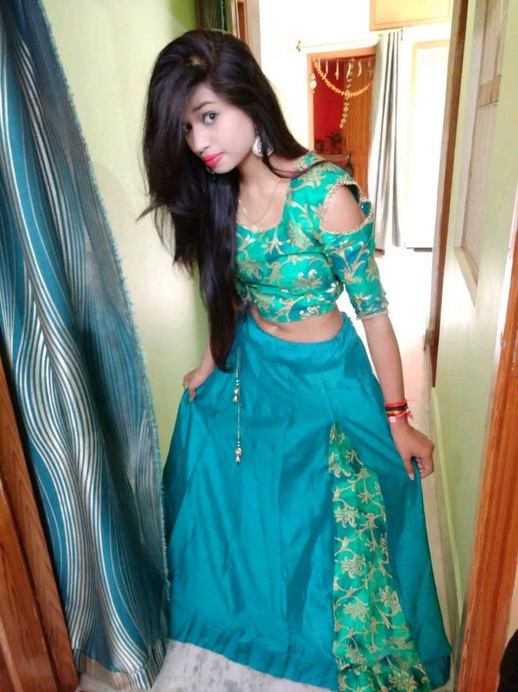 lahenga with crop top nd dupatta