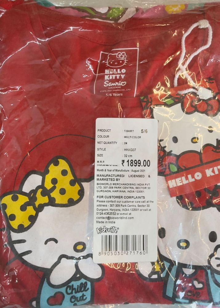 Hello Kitty Tee