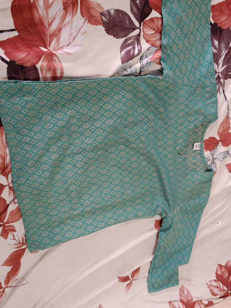 Patterned Green Top