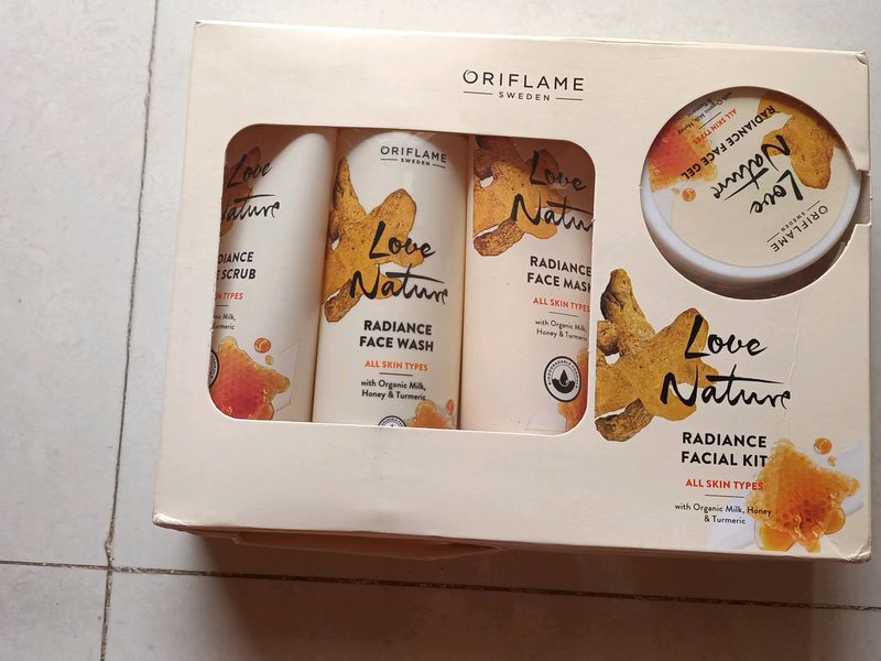 OriflameLoveNatureRadianceFacialKit