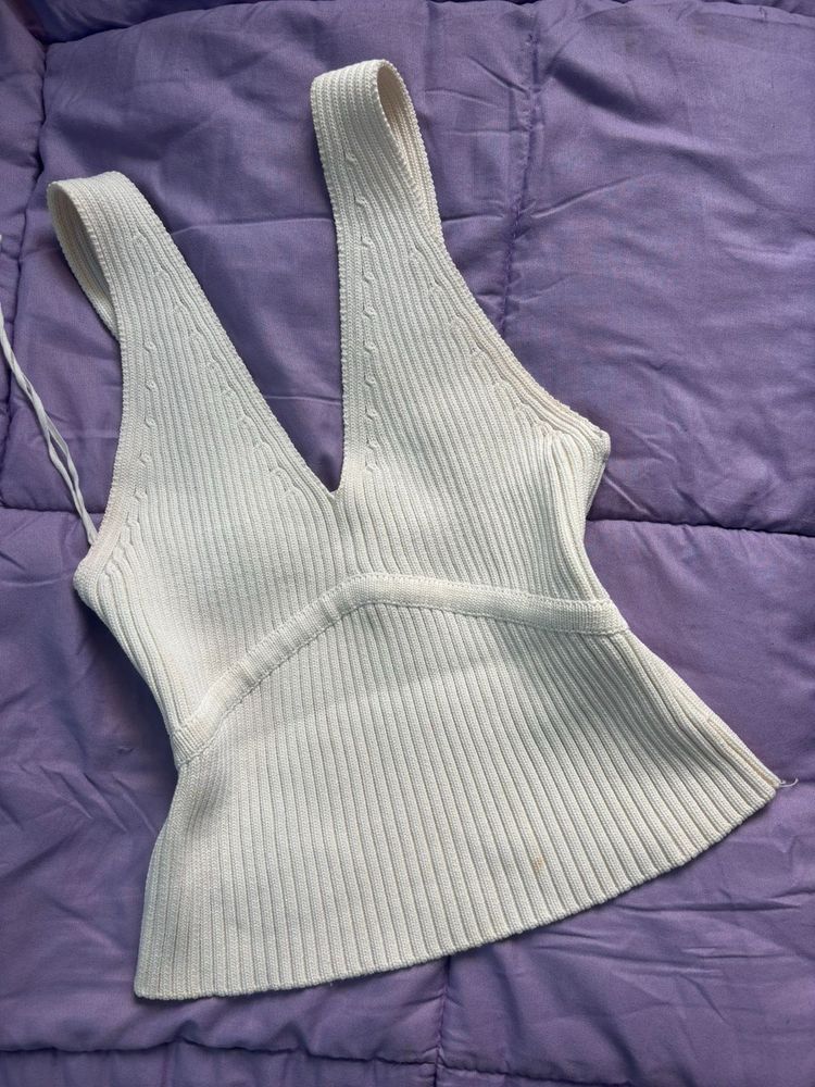 White Ribbed V-Neck Top