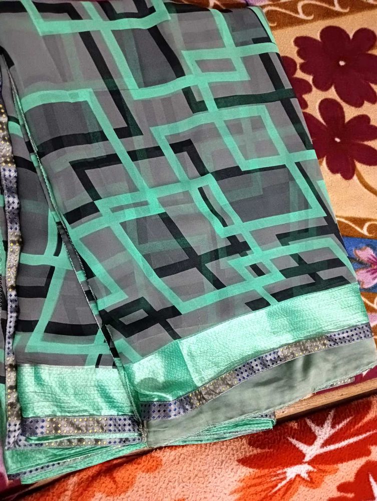 Stylish Patterned Saree