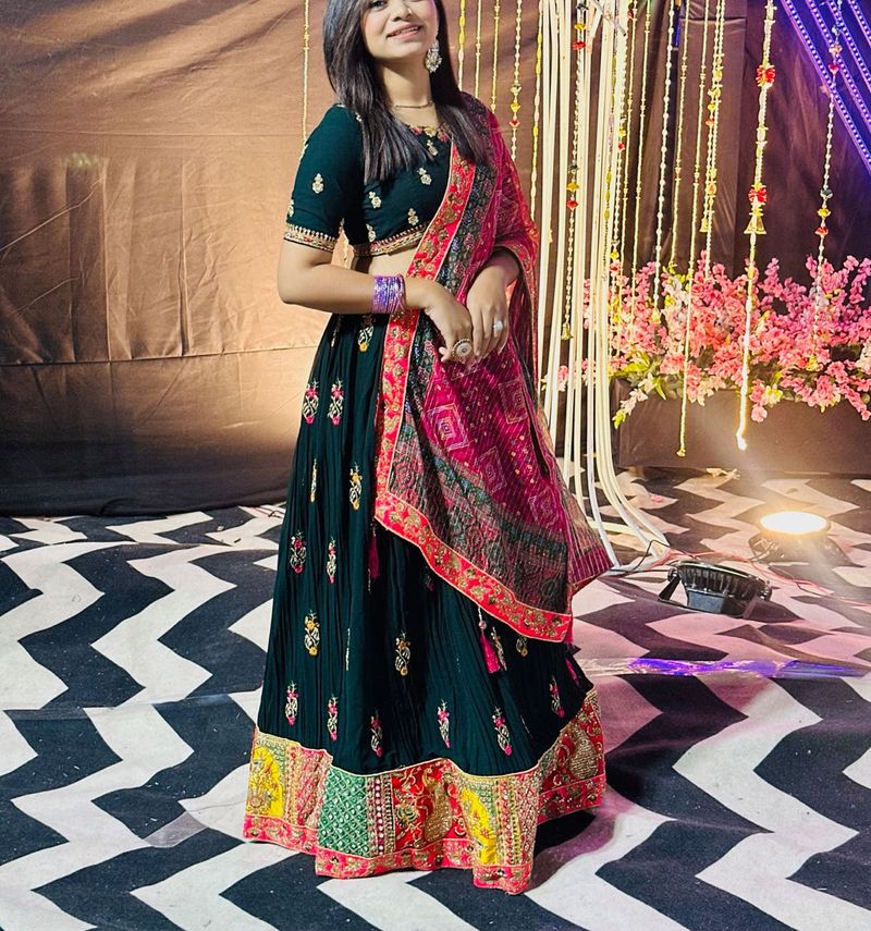 wedding style choli set