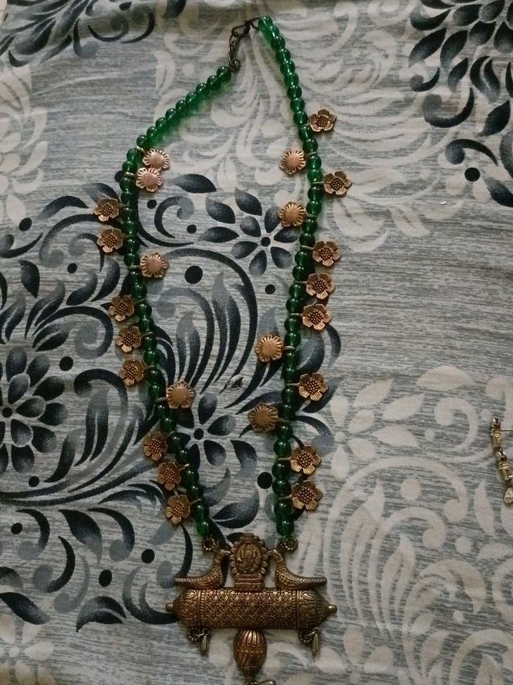 Green Beaded Necklace