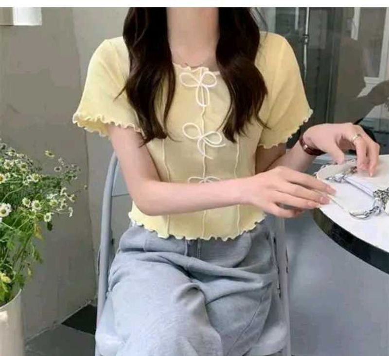 Yellow Bow Detail Lettuce Edge Top