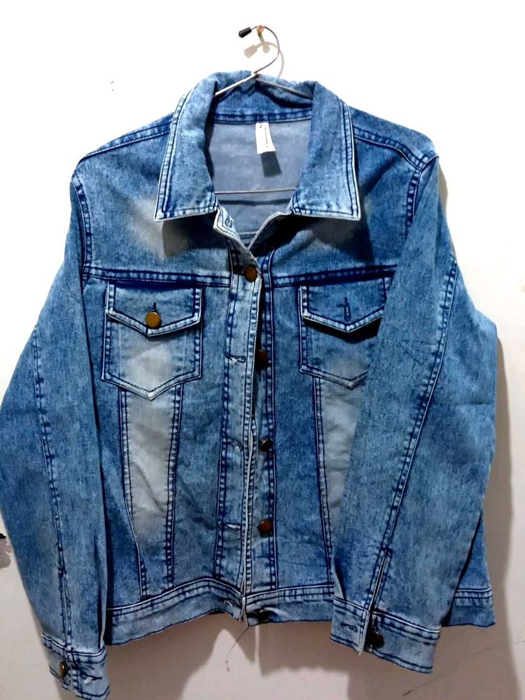 Women&#39;s Denim Jacket