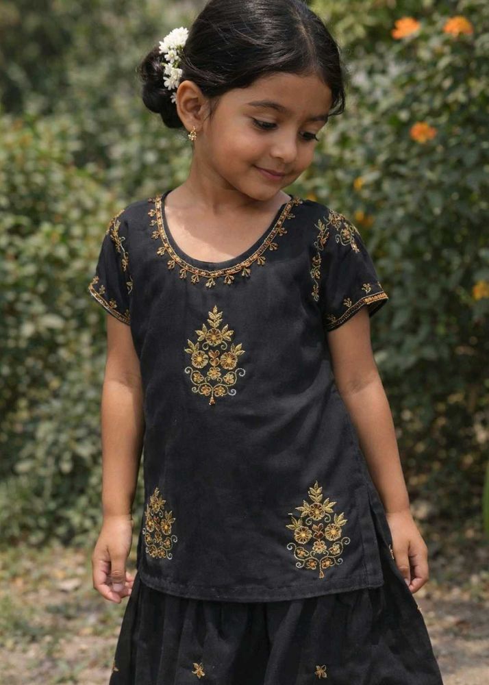 Elegant Black Embroidered Kurta Set