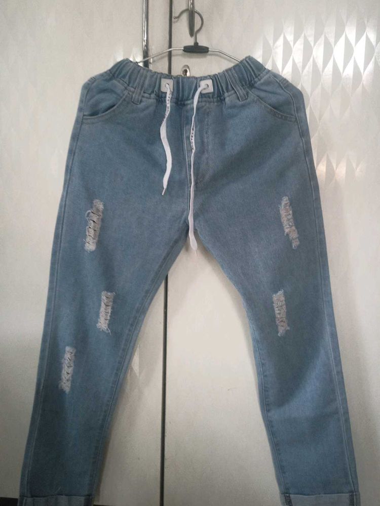 Ripped Jeans
