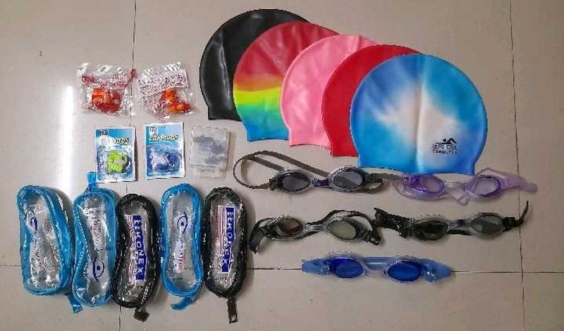 1 Pink Hat 2 Black Goggles Order