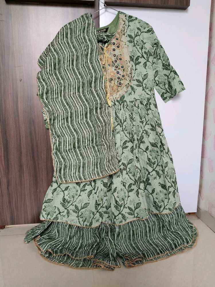 Green Floral Kurta Set