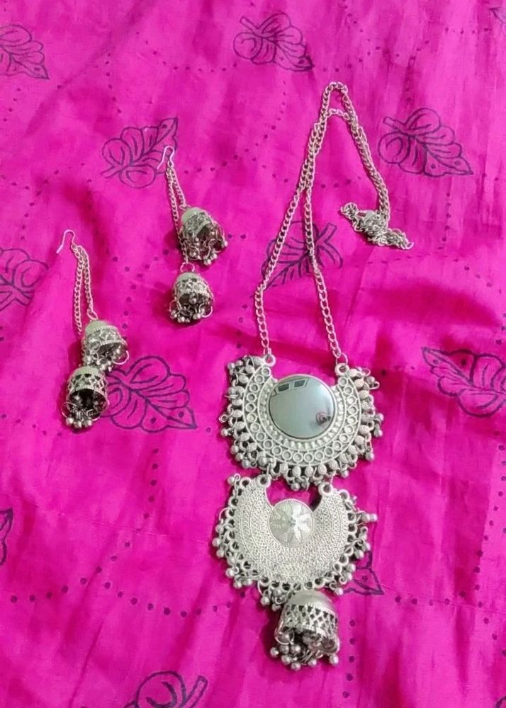 Oxidized Jewellery Set With Earrings