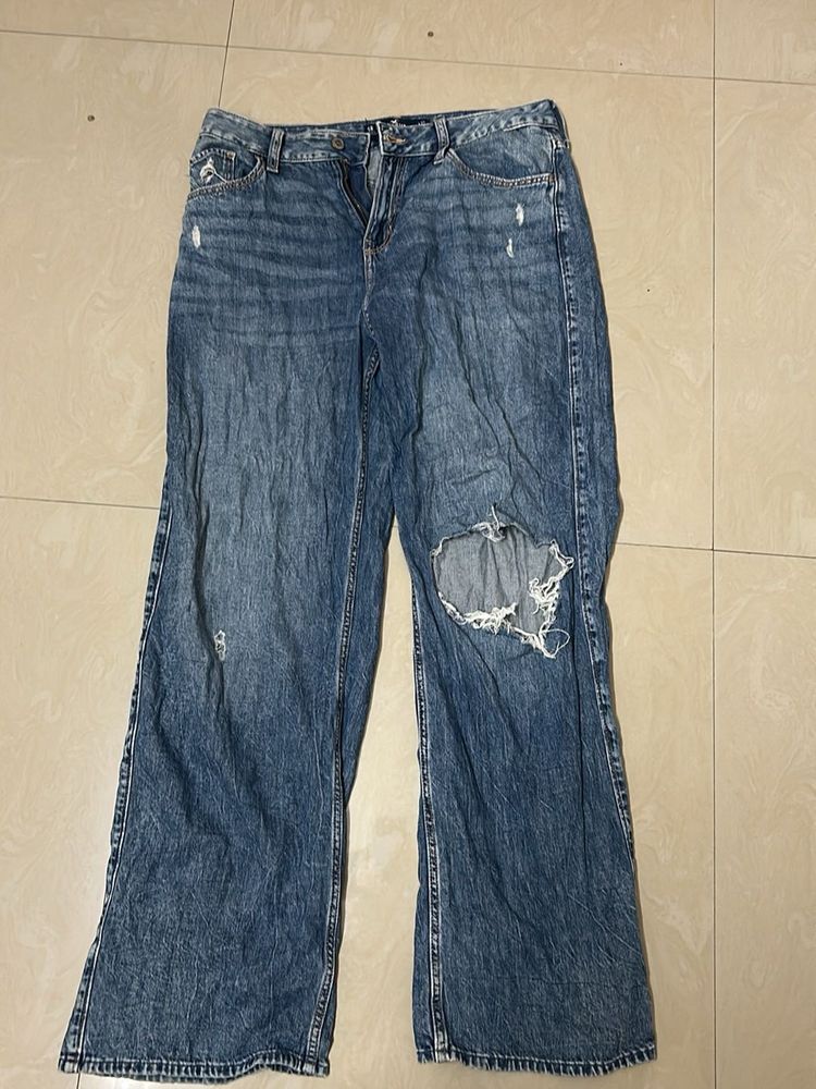 Holister ripped jeans