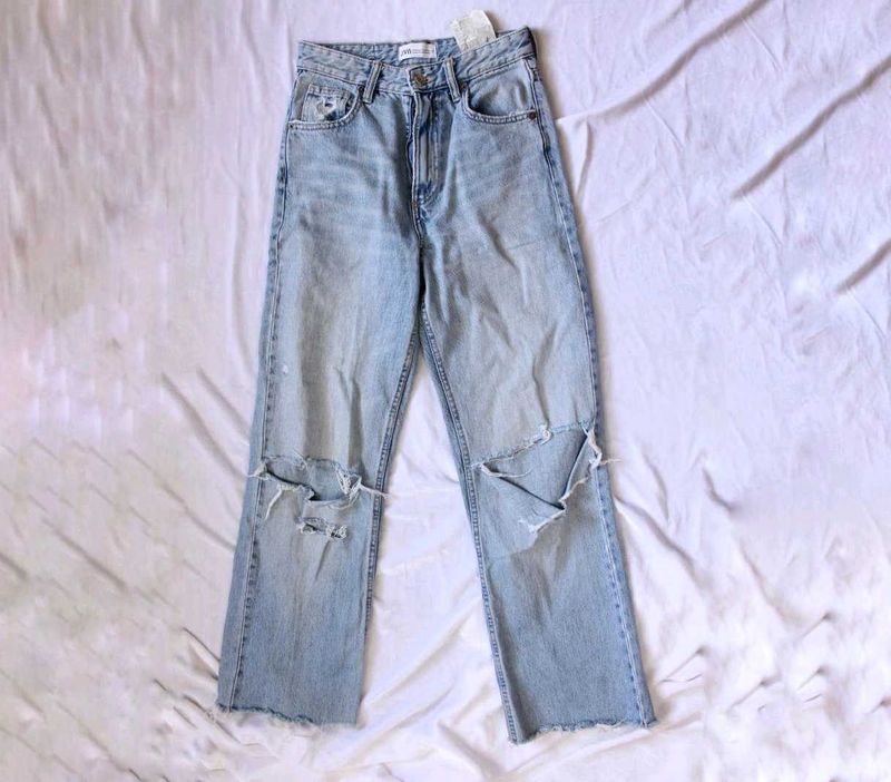 Zara Ripped Knee Light Wash Jeans