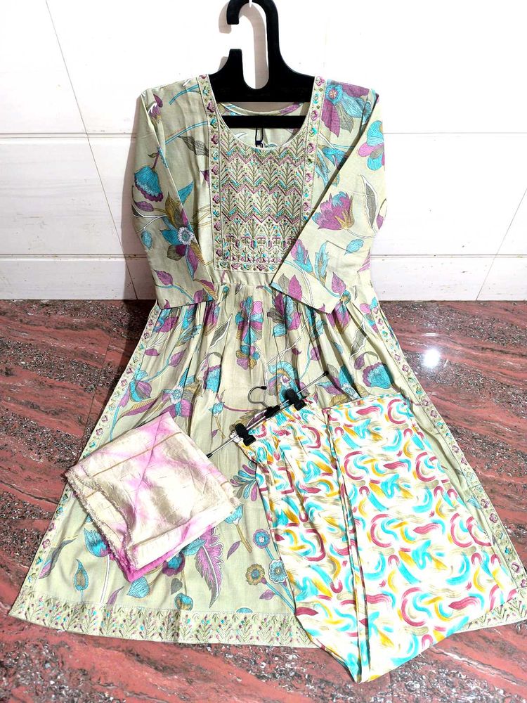 Floral Print NAIRA Suit Set