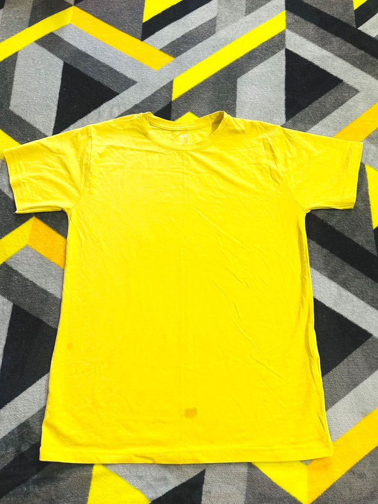 Yellow T-shirt