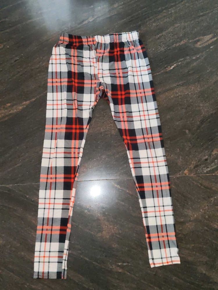 Checkhered Trousers