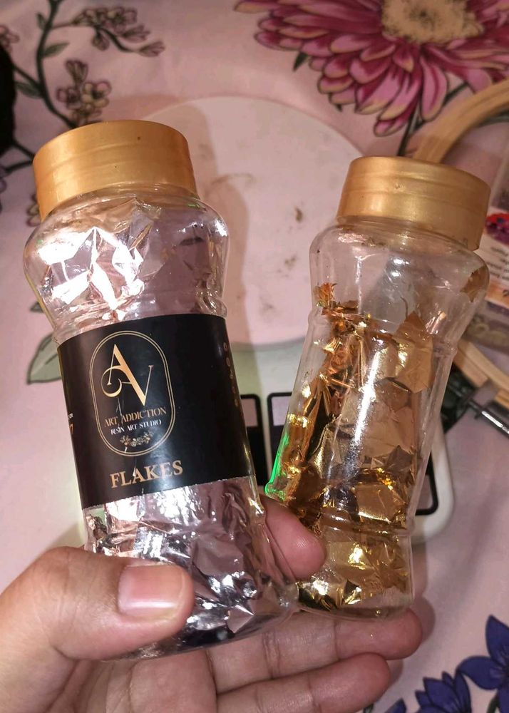 FLAKES silver &amp; gold