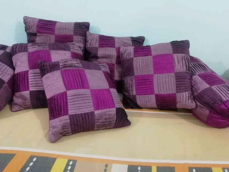 cusions and its covers - 5 pcs