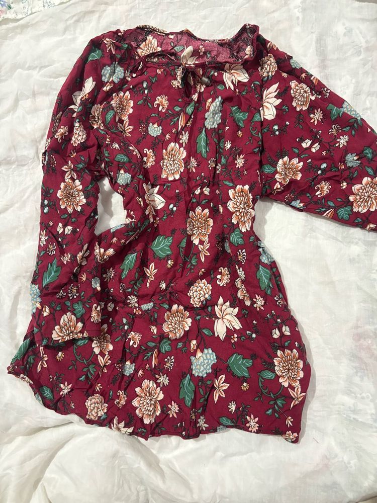 💐🪻Floral Tops