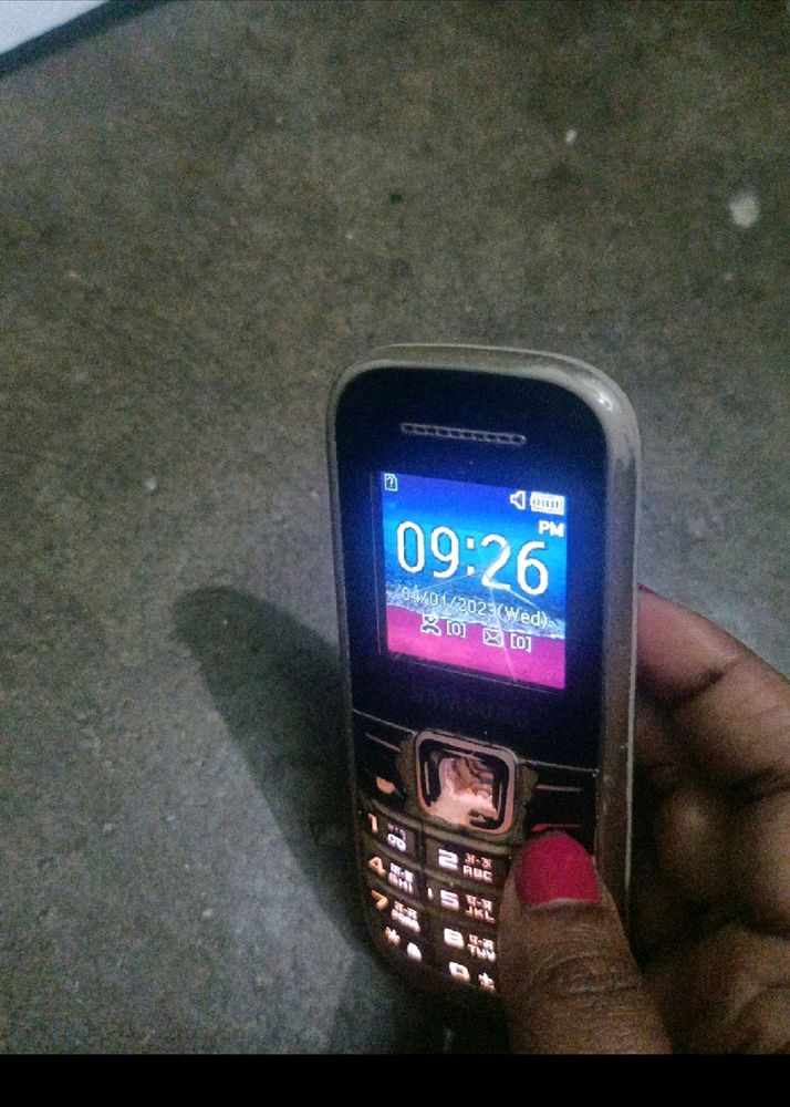 ahr oy Kharab Phone He Chal Nhi Rha Repeyar. Krva