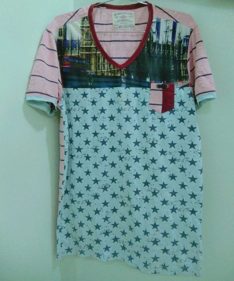 MENS V SHAPE CLASSIC UNIQUE STYLE TSHIRT