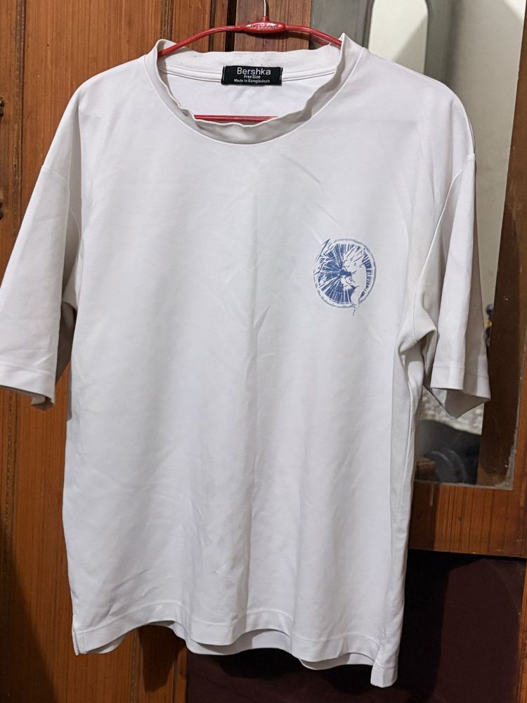 bershka Graphic T-Shirt