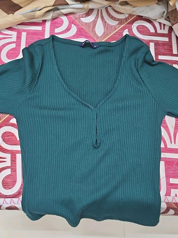 Mast And Harbour Green Top