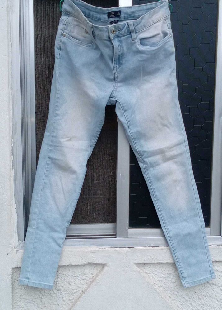 Light Wash Denim Jeans