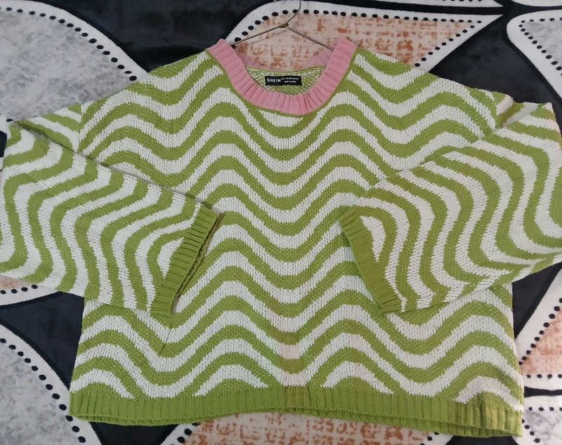 Green Wave Pattern Sweater