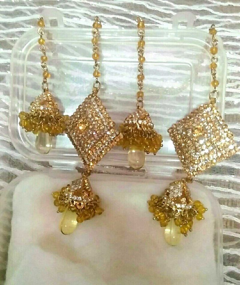 Very Stunning Jhumke With Stone Work.