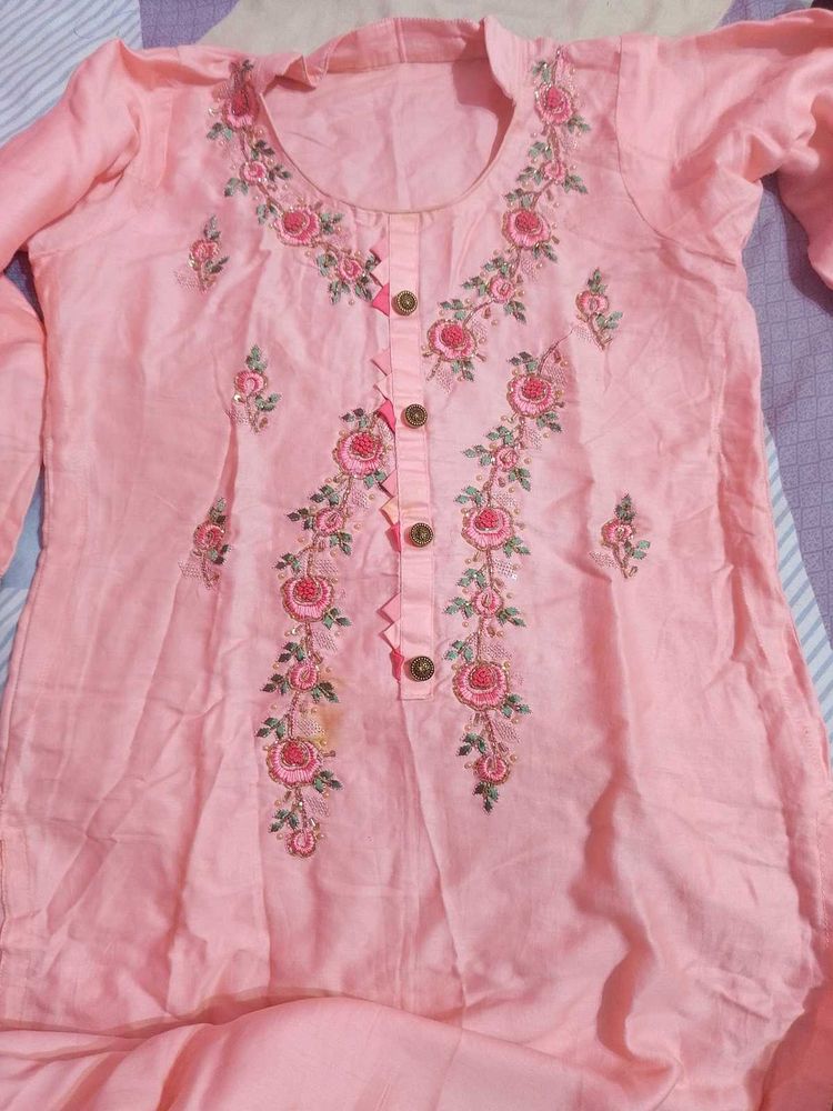 Embroidered Pink Kurta