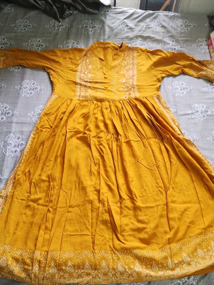 Elegant Yellow Anarkali Kurta