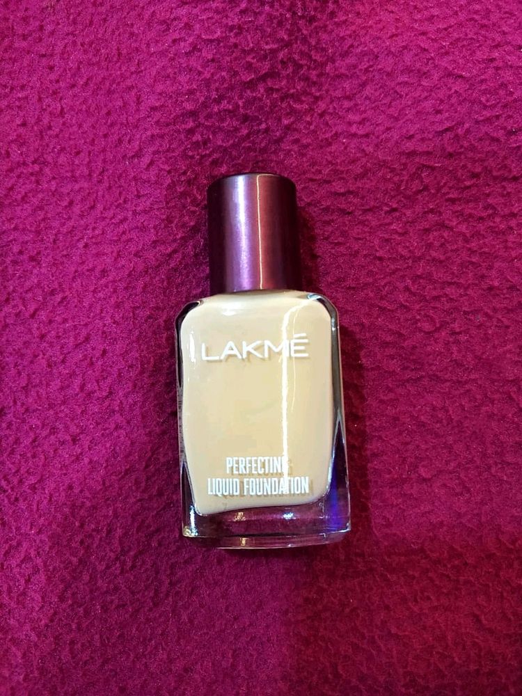 Lakme Perfecting Liquid Foundation - Natural Marble 27 ml