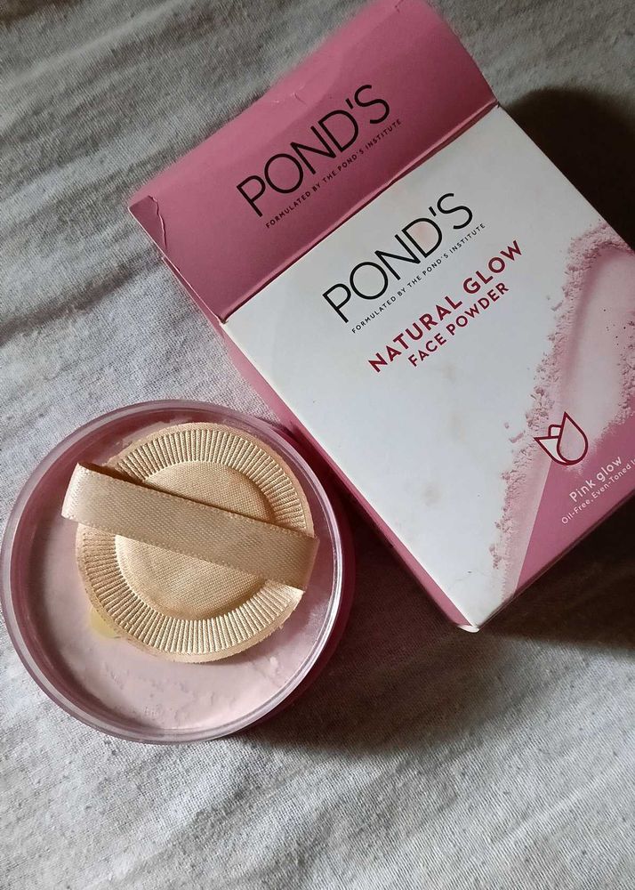 Pond&#39;s Natural Glow Face Powder