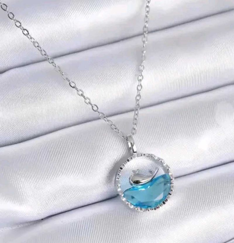 Beautiful Blue Pendent! 💙