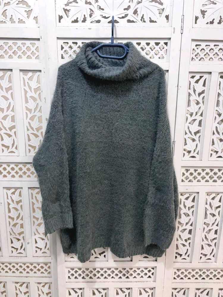 Cozy Turtleneck Sweater D
