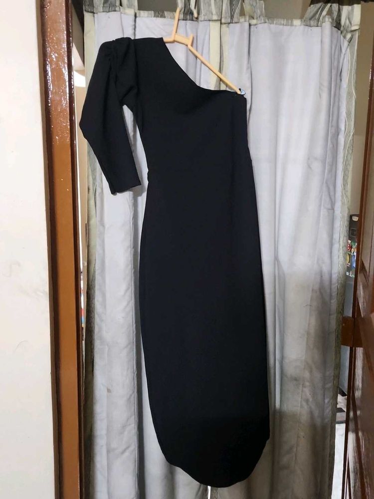 One Shoulder Black Dress