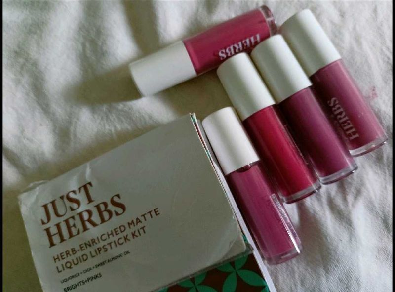 Pink+Bright Lipstick Kit