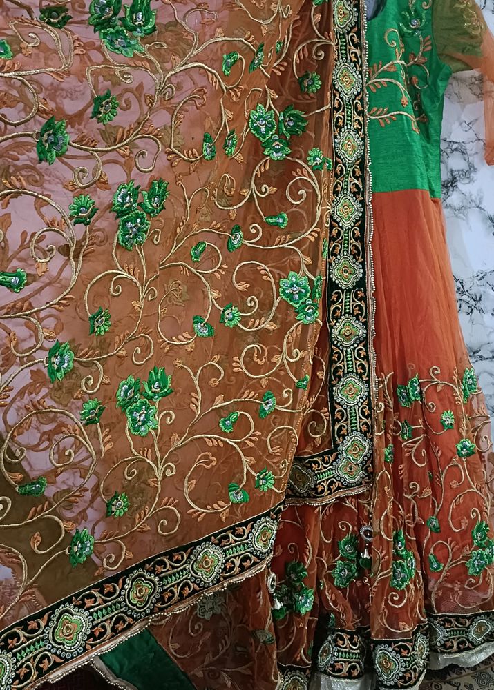 Price Down Party Wedding Gown/ Dupatta,