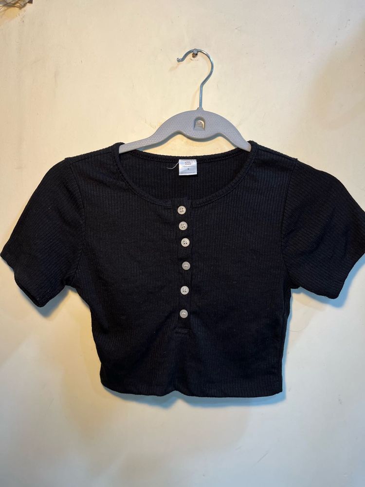 Ribbed Button Crop Top