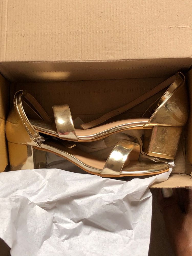 Max Gold Block Heels
