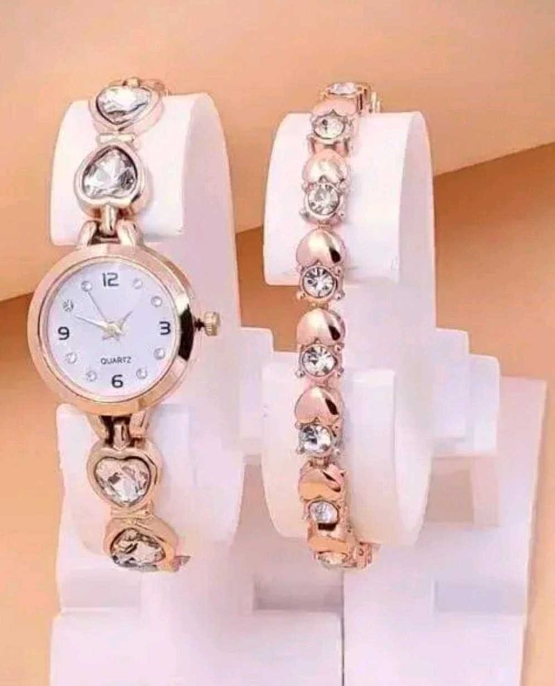 Whatch With Heart Shapes Rosegold Bracelet Combo.